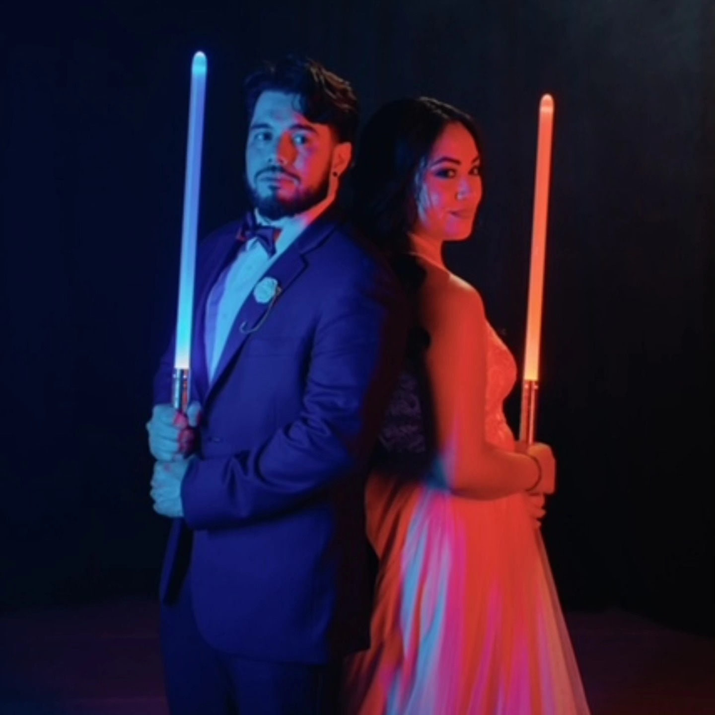 “Together we balance the Force—light side, dark side, and a whole lot of love.”
.
.
.
Photography by @thirdre3lstudios
.
#MayThe4thBeWithYou #StarWarsWedding #JediAndBride #centralfloridawedding #centralflorida #orlandoplanner #orlandodecor